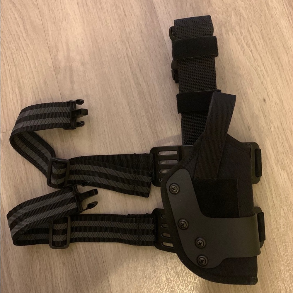 Drop Leg Holster - Uncle Mike’s - Right Hand - Dual Retention Tactical Thigh